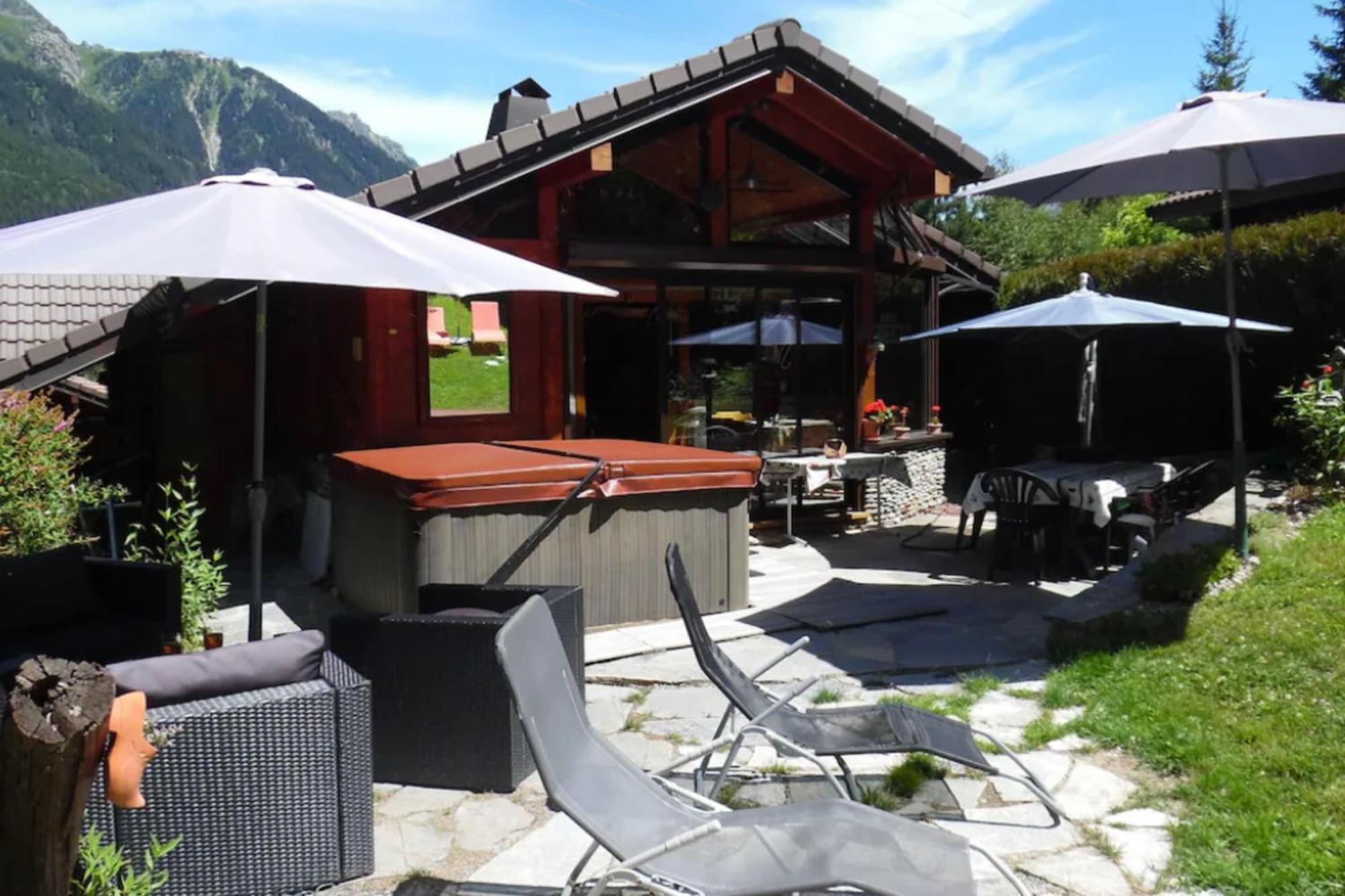Chalet Spacious With Garden Chamonix
