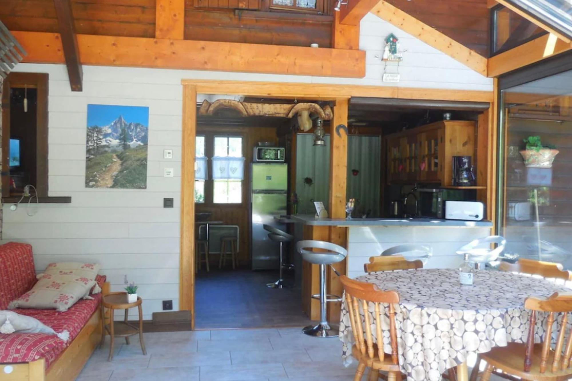 Spacious With Garden *