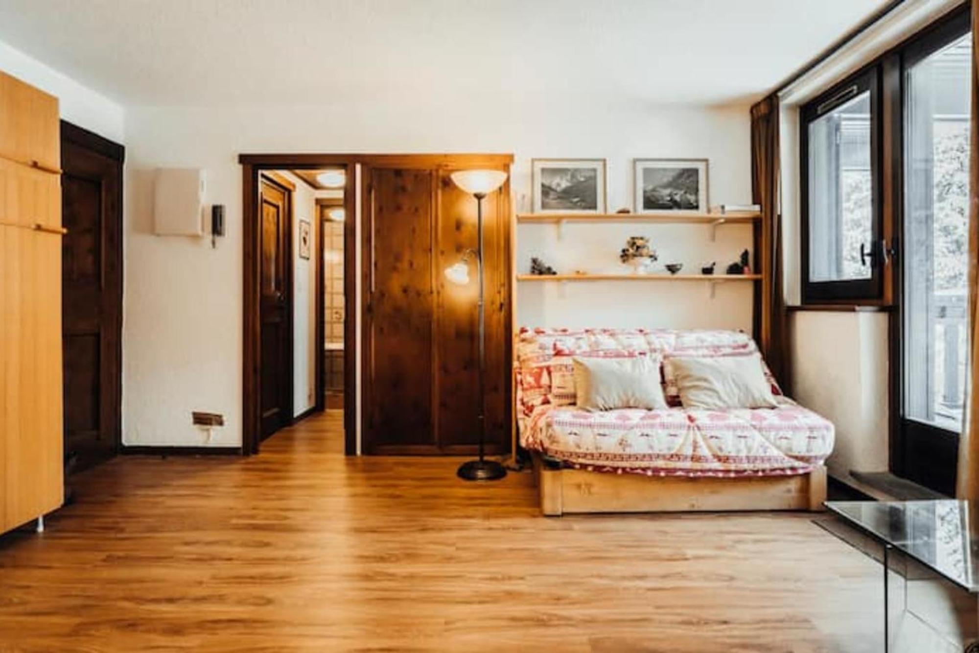 Beautiful T2 With Balcony Near Track Apartment *