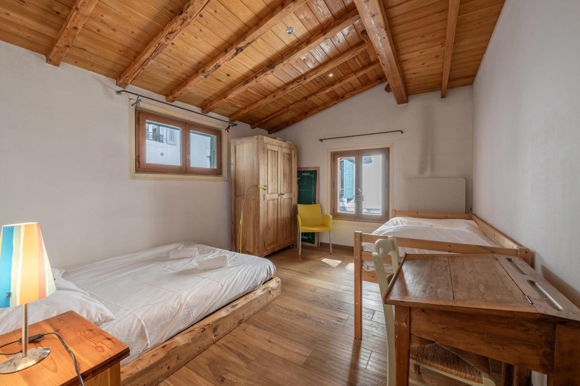Apartment Spacious Loft On Pedestrian Street With Views