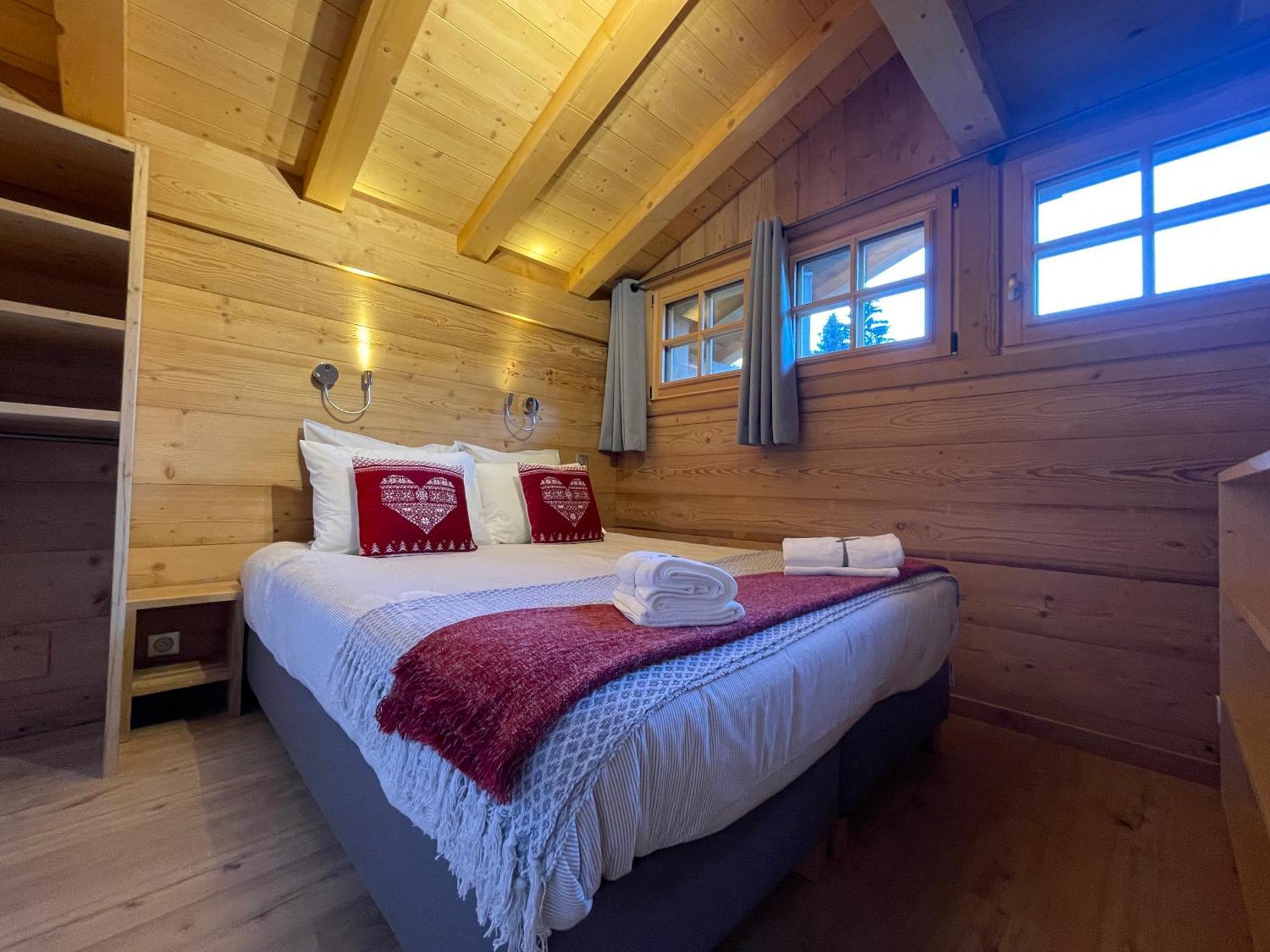 Alnel Chalet *