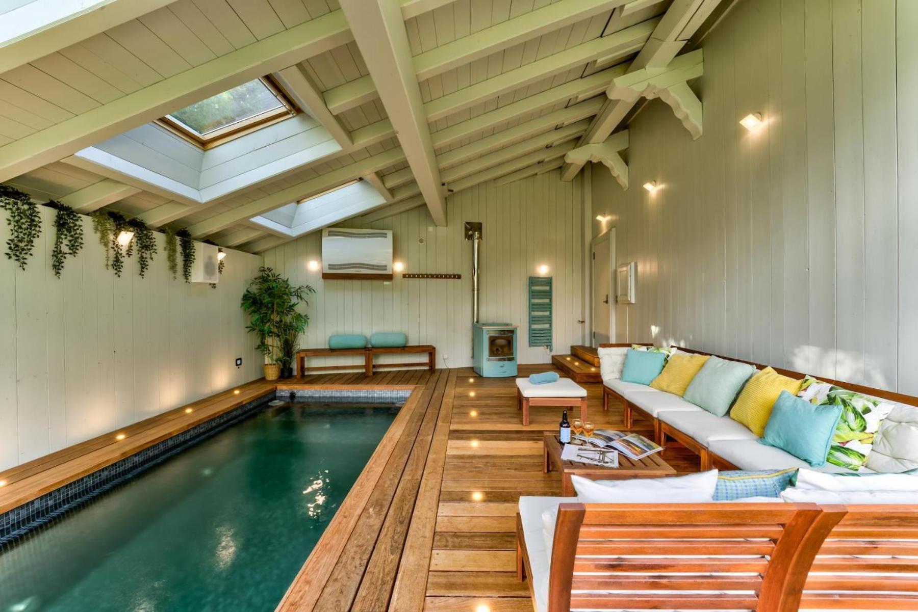 Hibou Villa