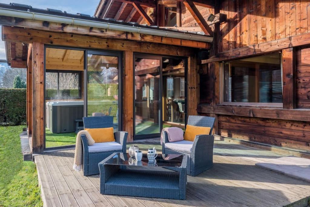 Altura- 5 Bedrooms - Jacuzzi And Sauna - By Cozee