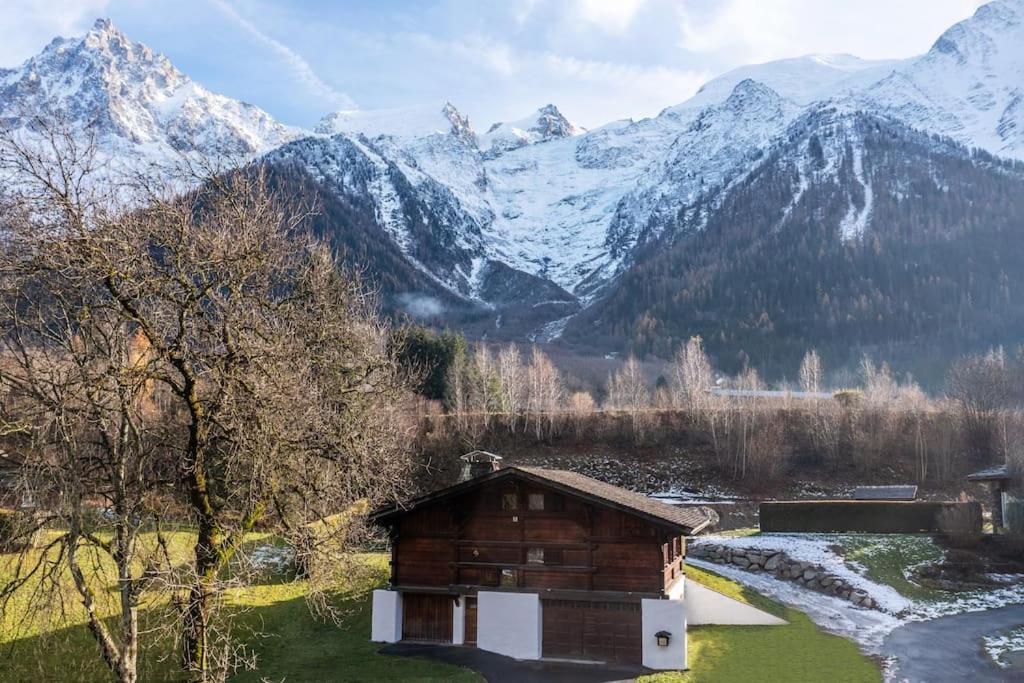 Altura- 5 Bedrooms - Jacuzzi And Sauna - By Cozee Chamonix