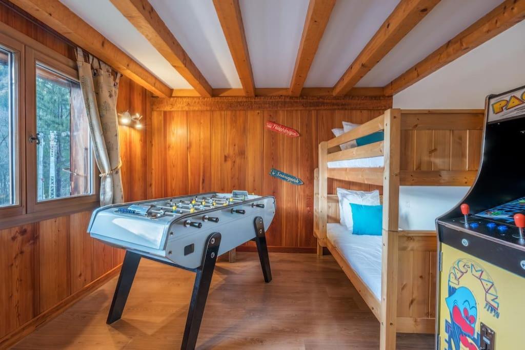 Chalet Altura- 5 Bedrooms - Jacuzzi And Sauna - By Cozee