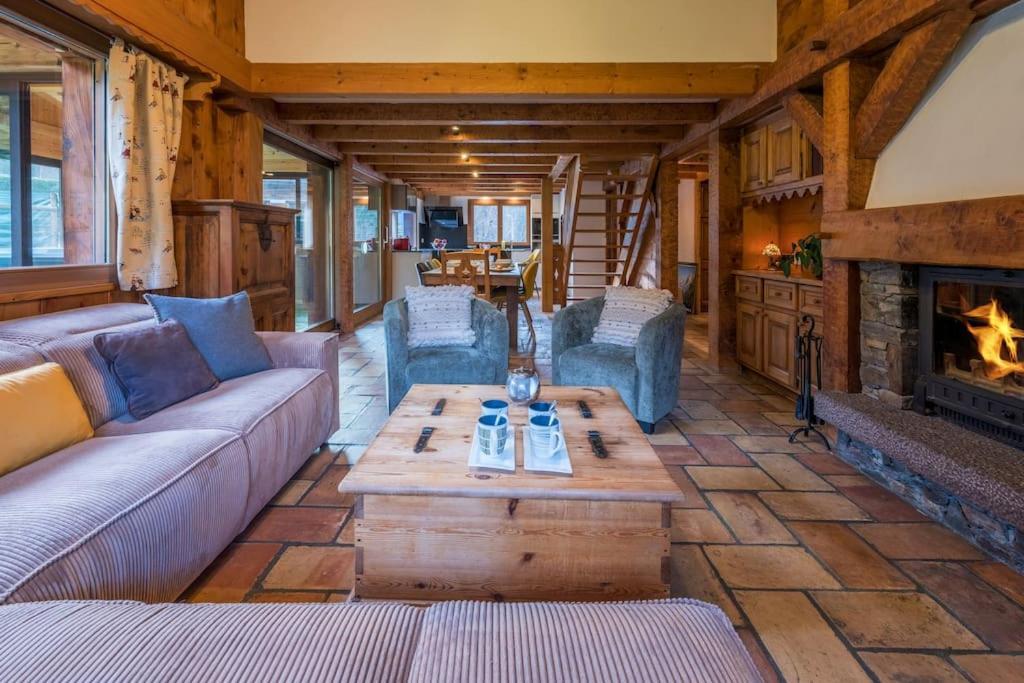 Chalet Altura- 5 Bedrooms - Jacuzzi And Sauna - By Cozee *