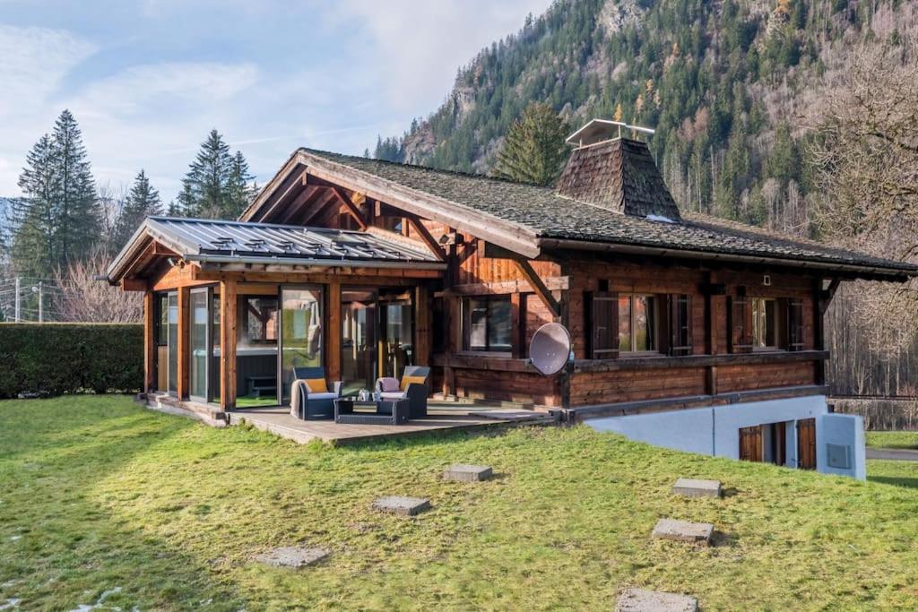 Altura- 5 Bedrooms - Jacuzzi And Sauna - By Cozee