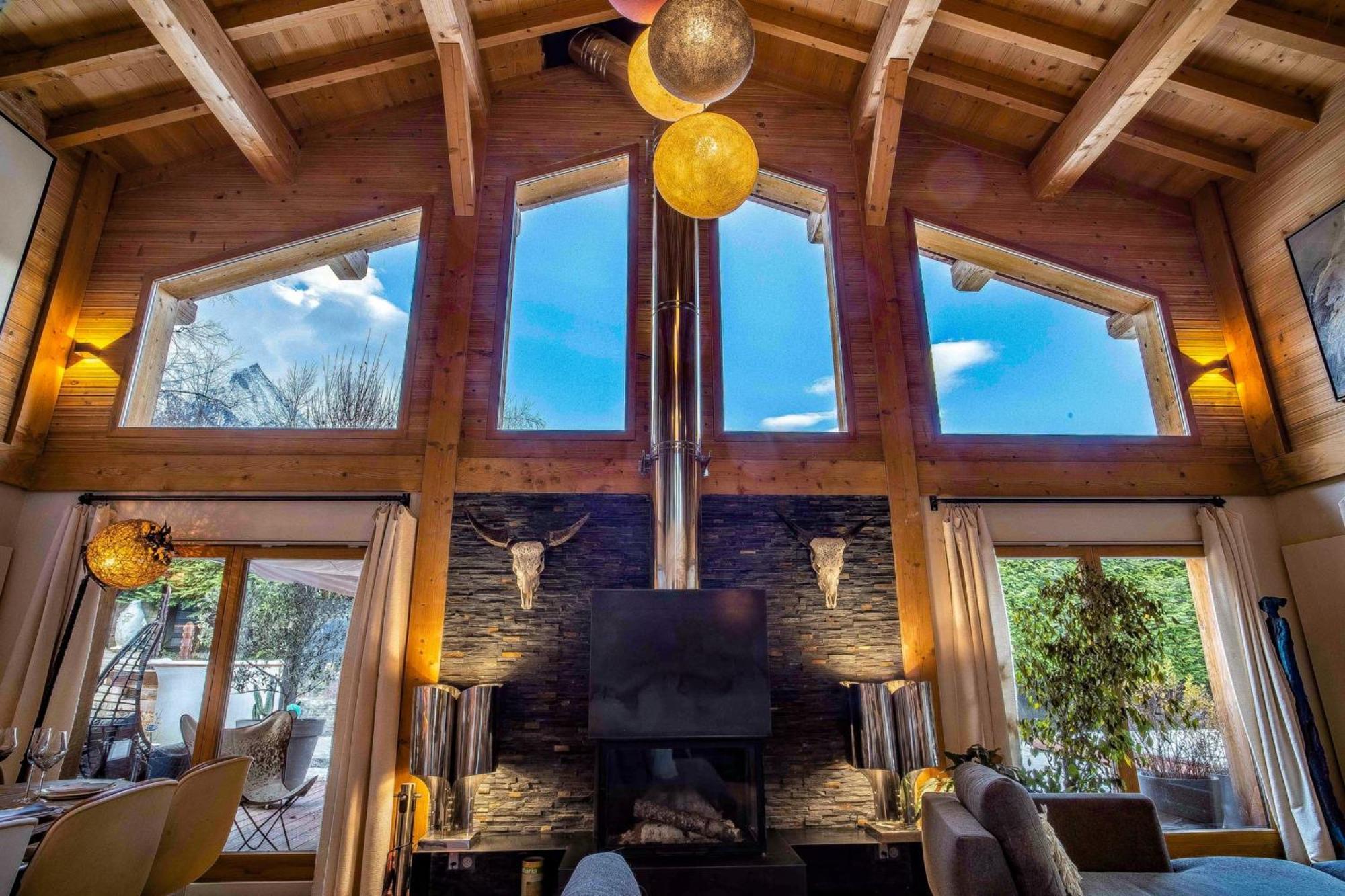 With Garden Close To The Slopes Chalet Chamonix