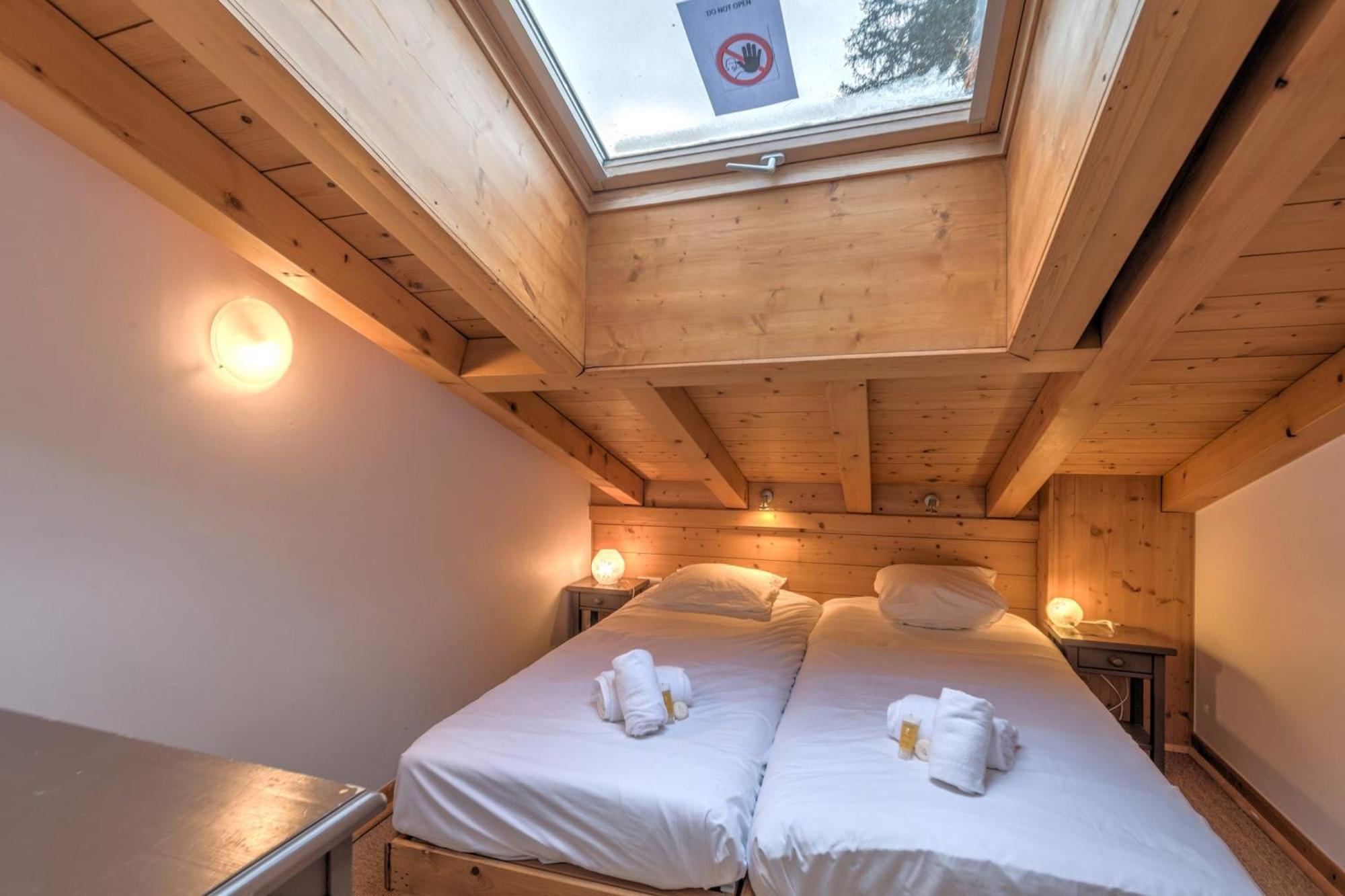 Chalet Hideaway 1 - Welkeys *