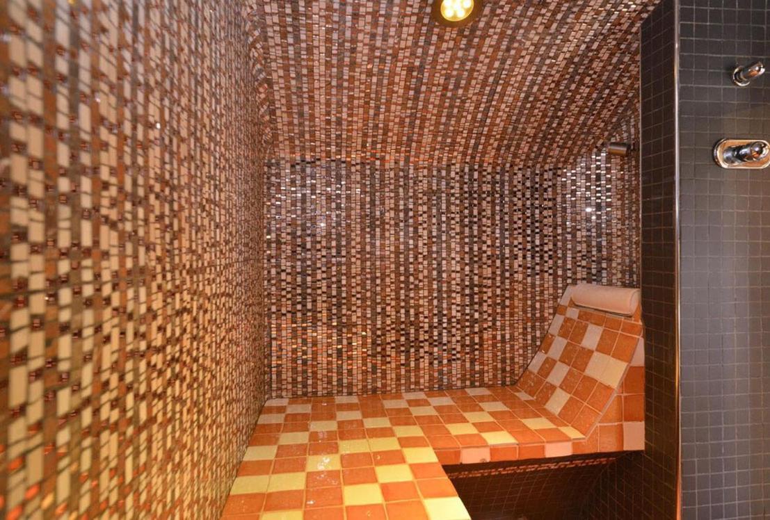 Hotel Les De Philippe Avec Jacuzzis Privatifs