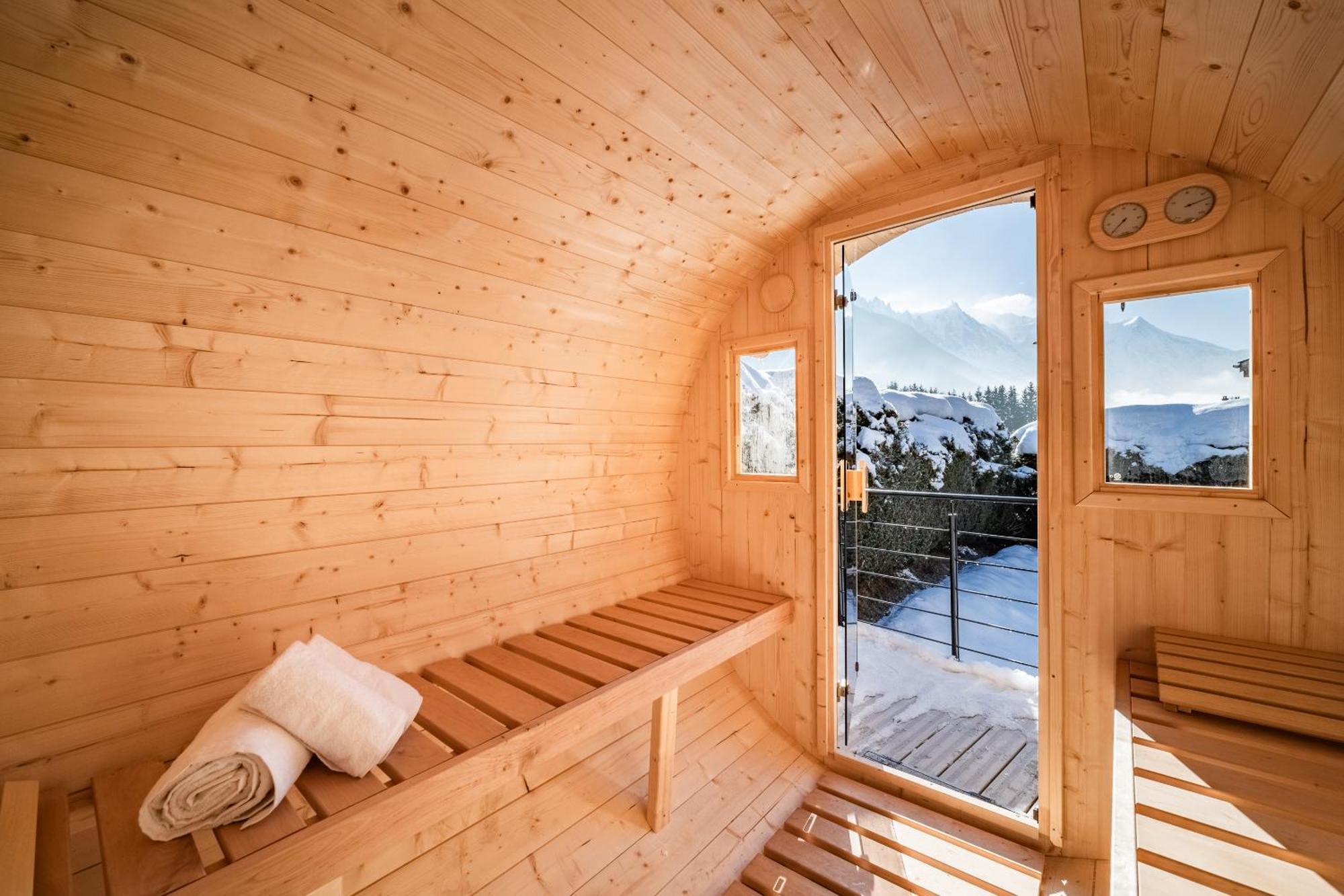 Olea - By Emerald Chalet