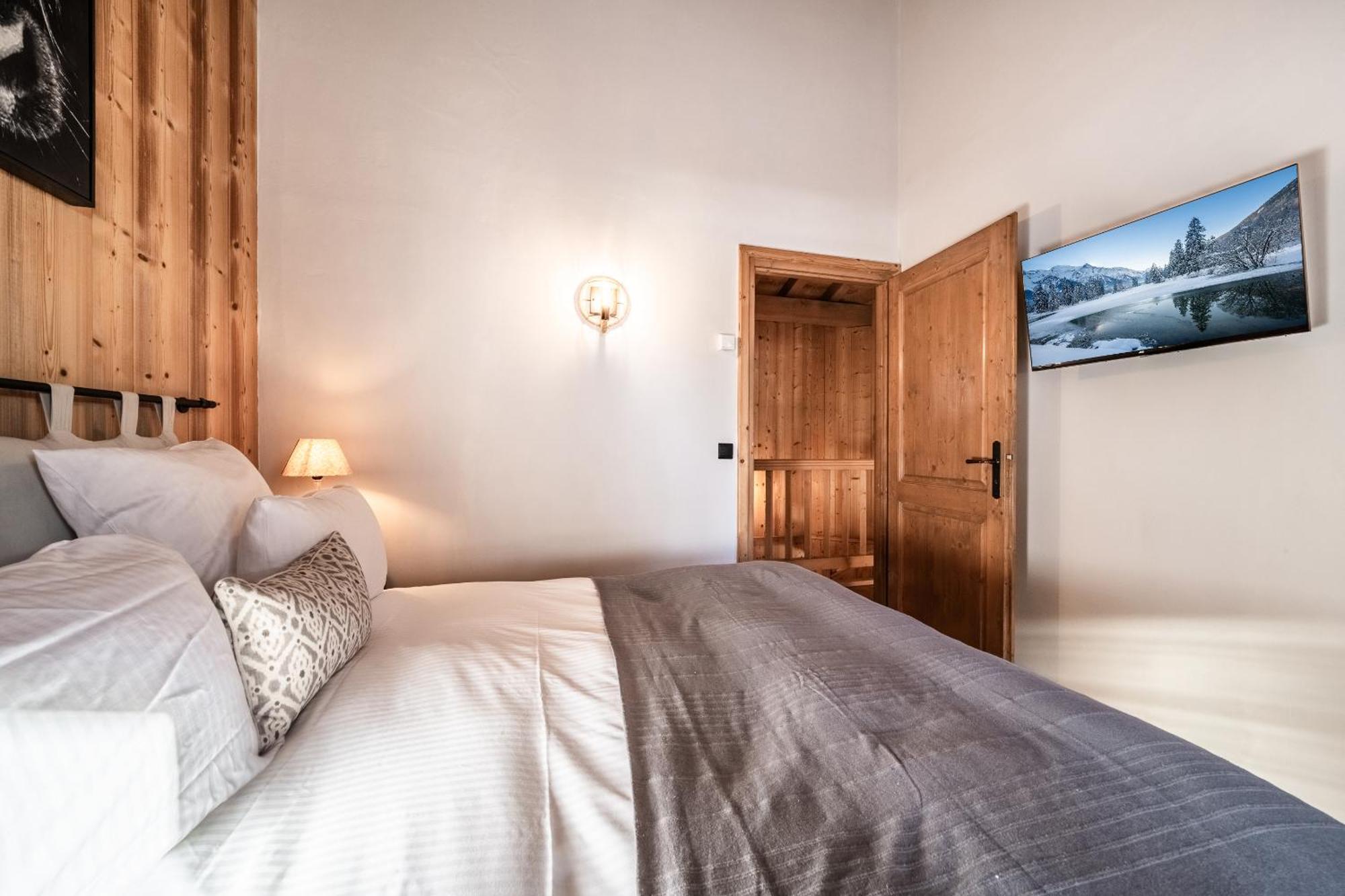 Olea - By Emerald Chamonix