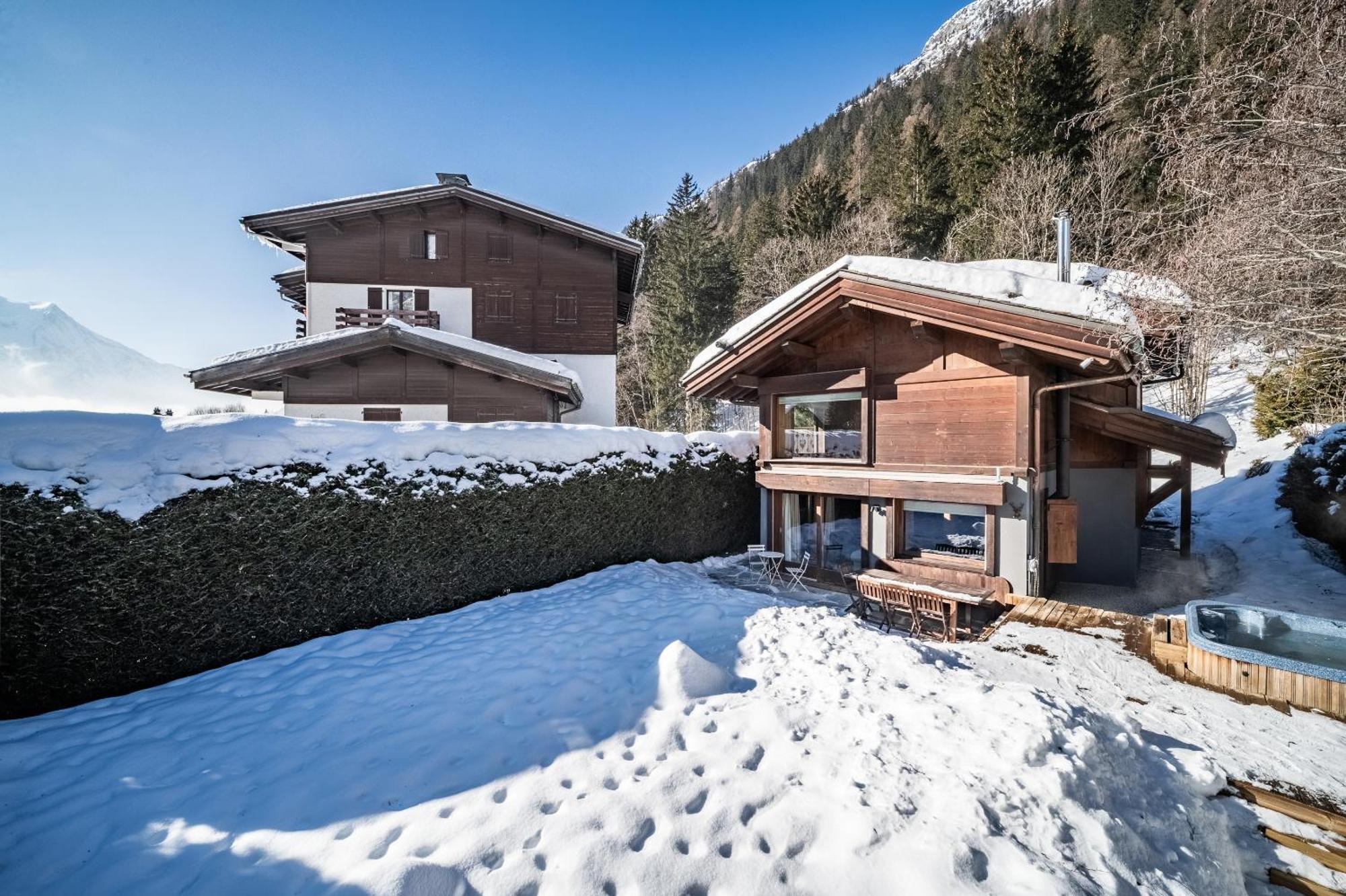 Olea - By Emerald Chalet