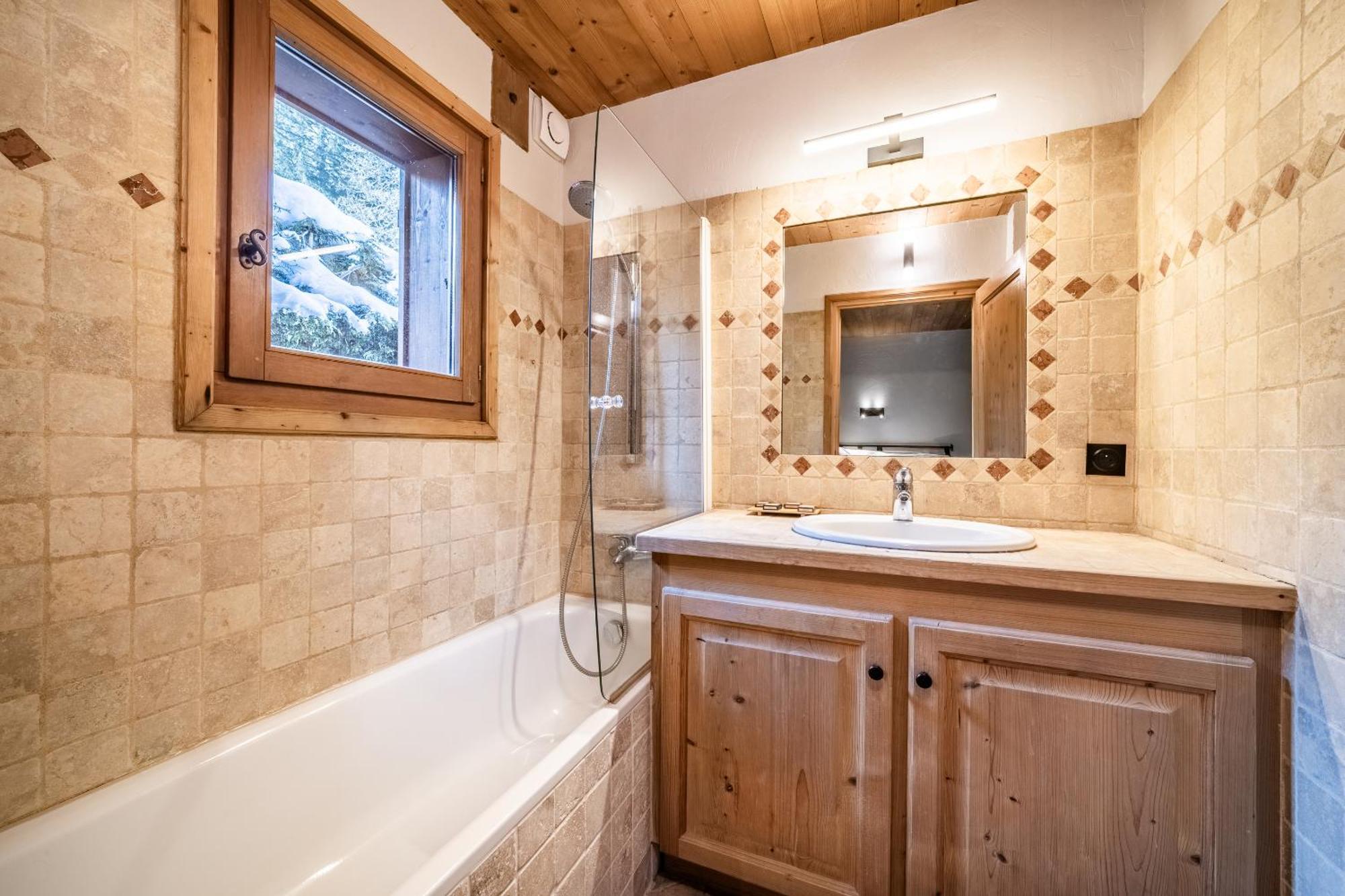 Olea - By Emerald Chalet