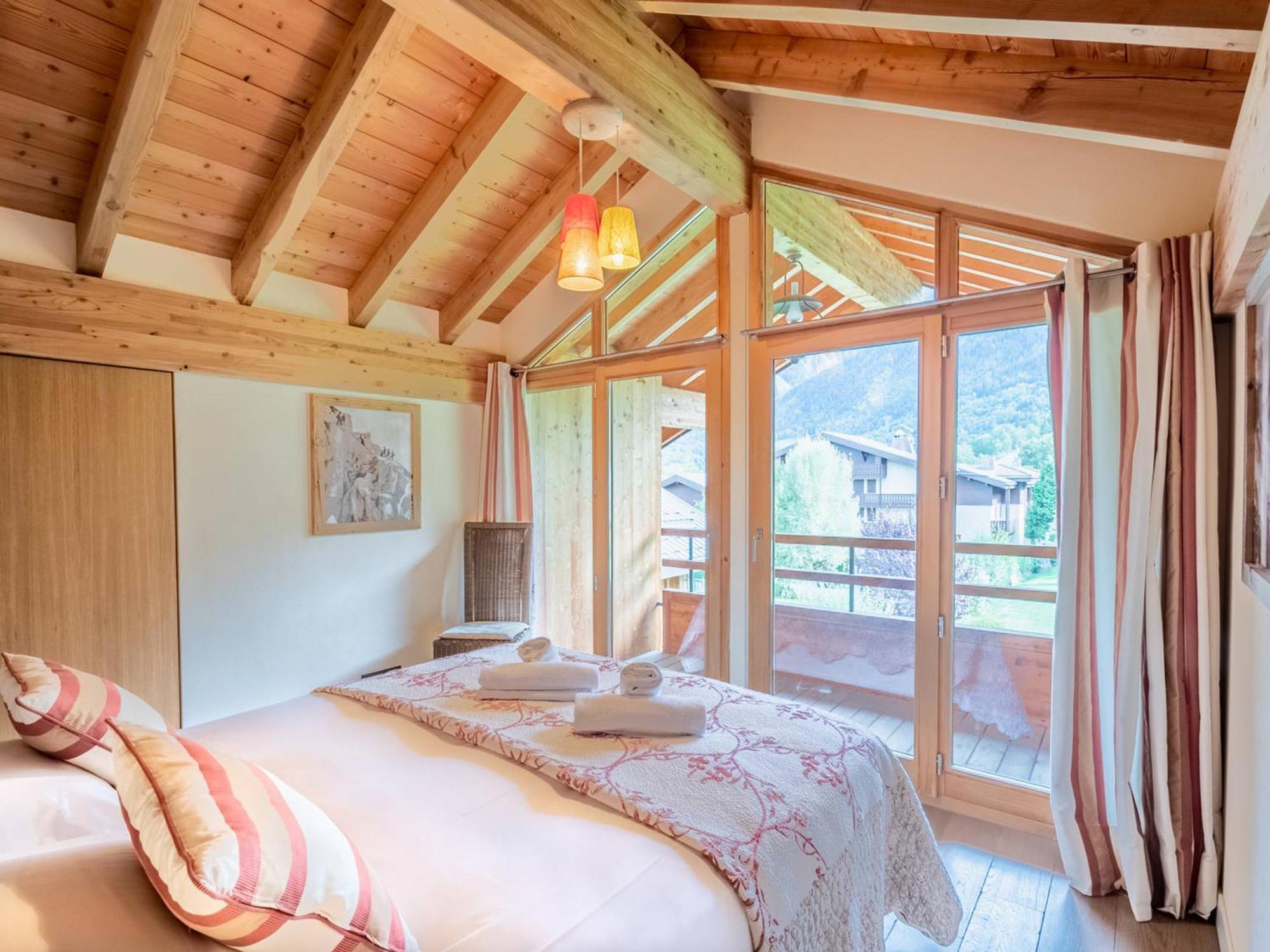 Chalet Contemporain Aux Houches, Pres Des Pistes, 6 Chambres, Wifi, Jardin, Grille-pain - Fr-1-343-179