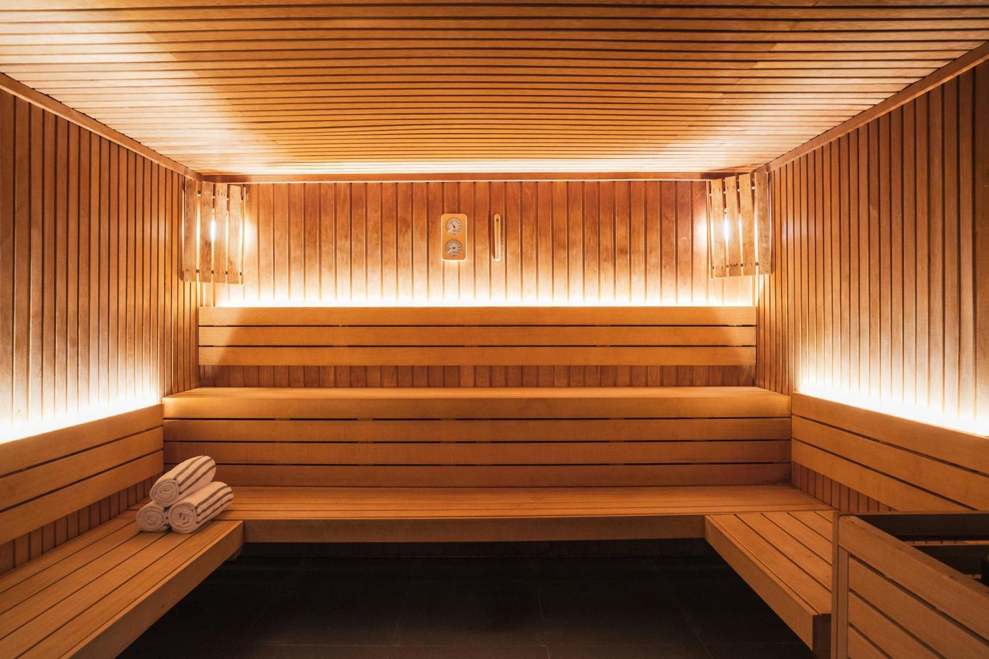 Hotel Heliopic & 4*