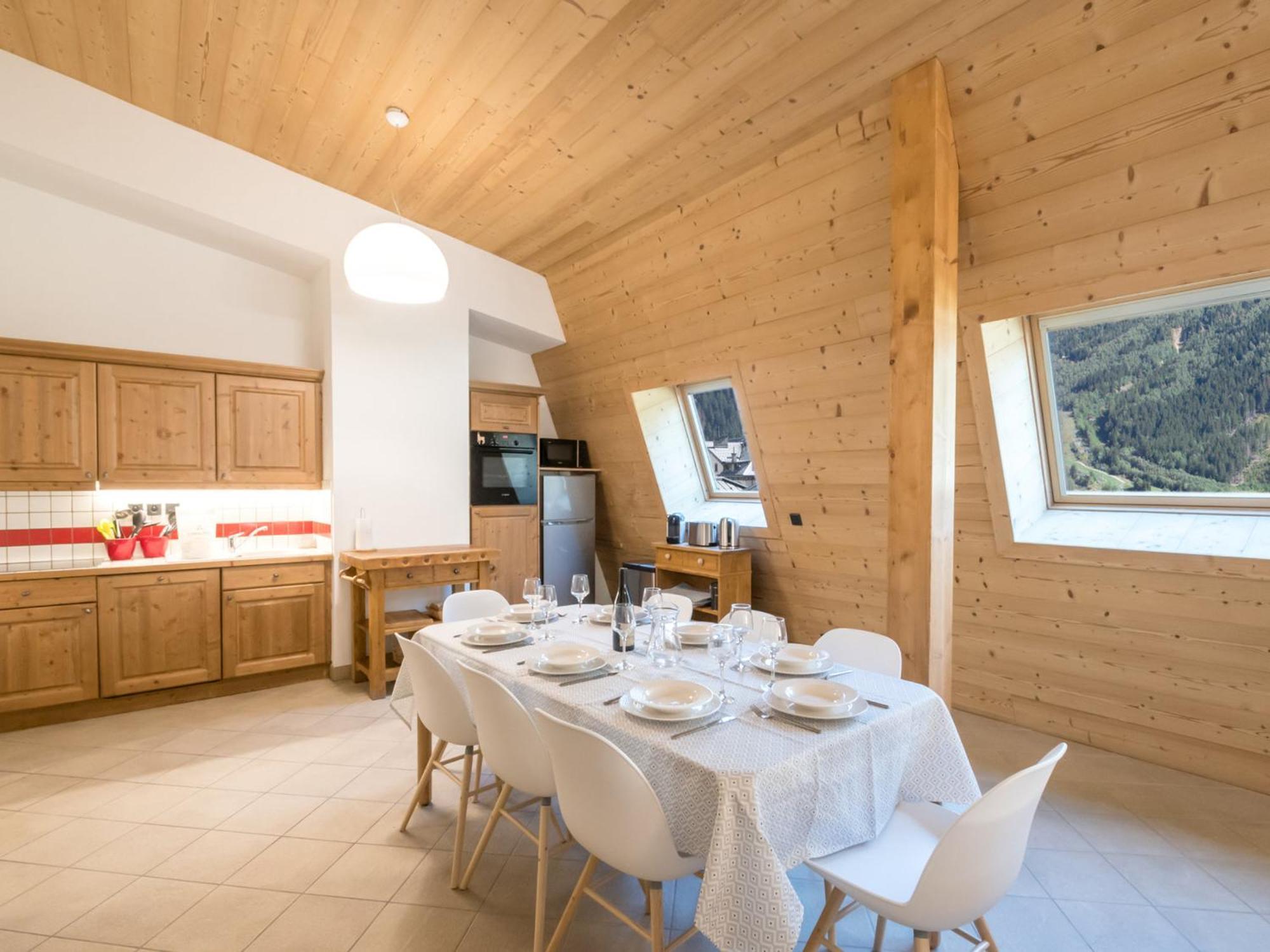 Apartment Grand Au Centre De Avec Wifi Et Garage, Proche Des Pistes - Fr-1-343-229 Chamonix