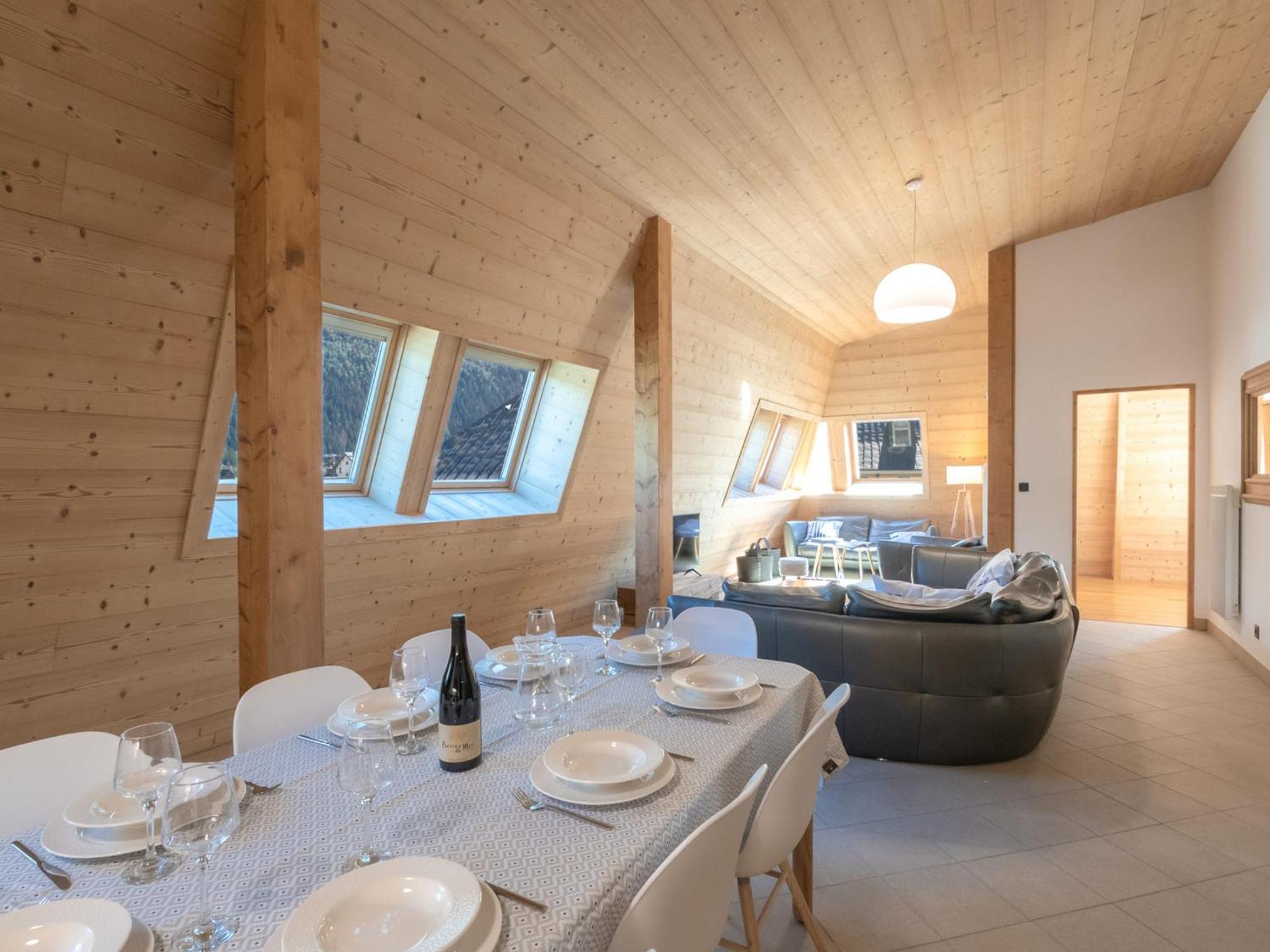 Grand Au Centre De Avec Wifi Et Garage, Proche Des Pistes - Fr-1-343-229 Apartment