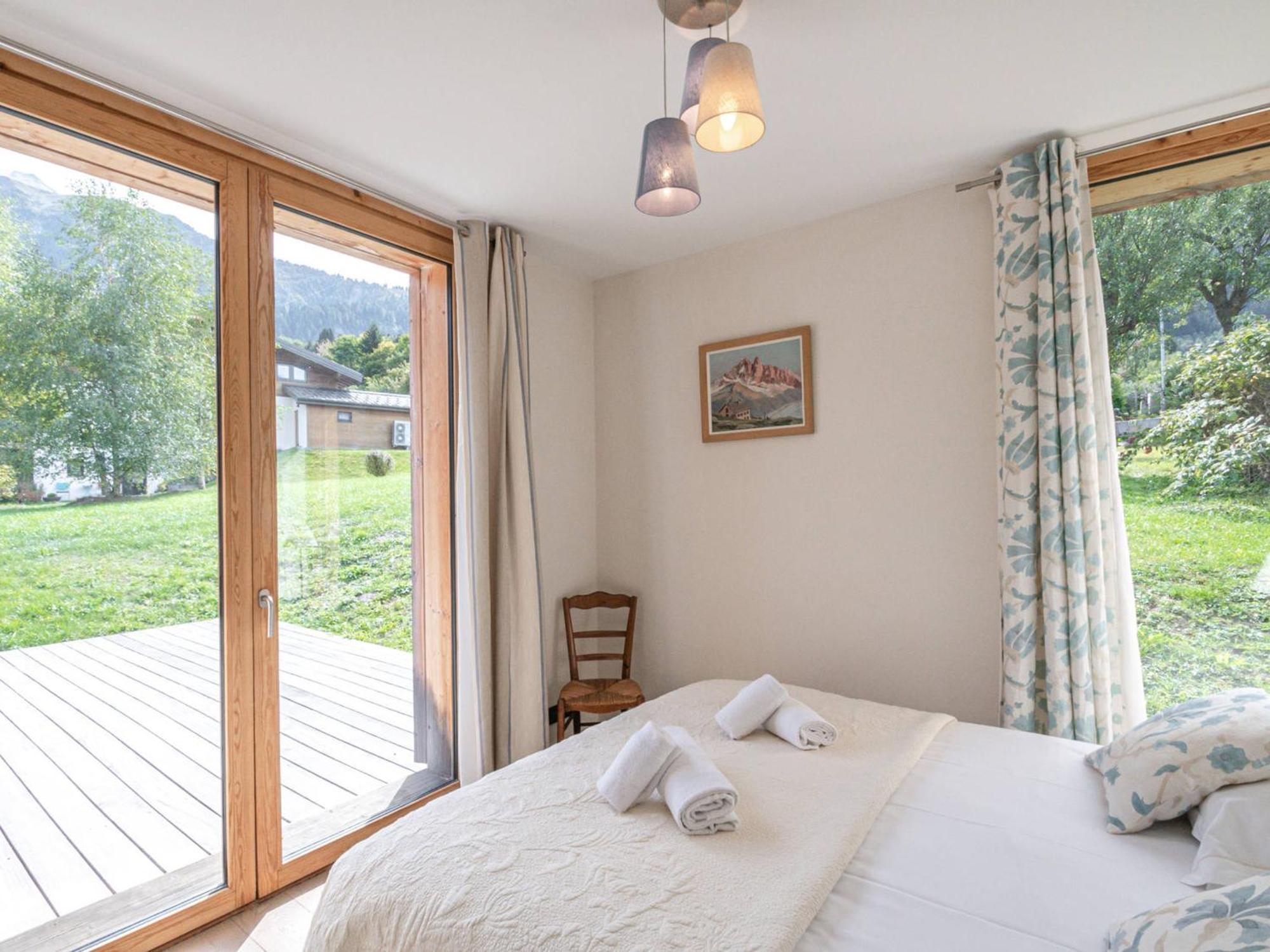 Chalet Contemporain Aux Houches, Pres Des Pistes, 6 Chambres, Wifi, Jardin, Grille-pain - Fr-1-343-179