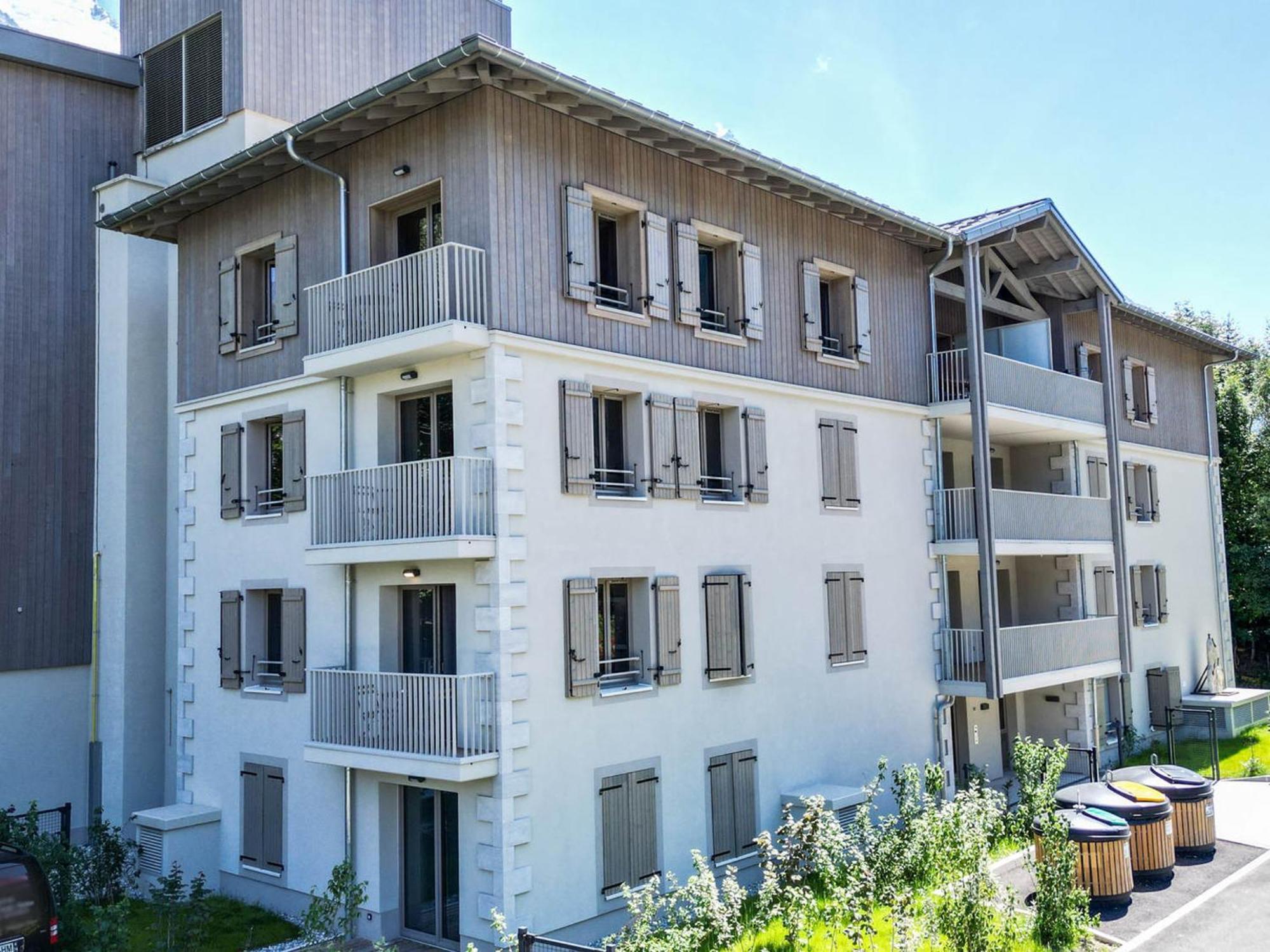 Apartment Moderne Avec Sauna, Balcon Et Parking A - Fr-1-343-246 Chamonix