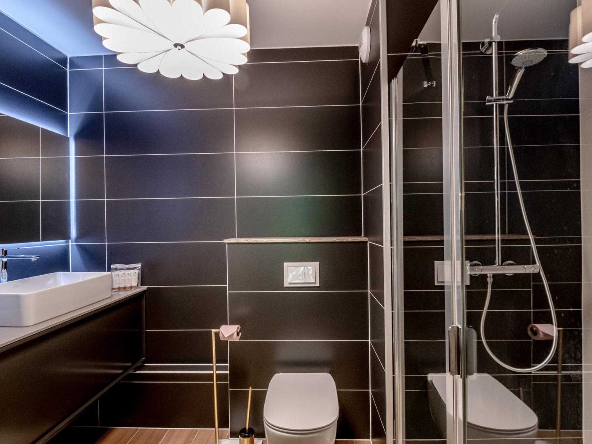 Moderne Avec Sauna, Balcon Et Parking A - Fr-1-343-246 * Chamonix