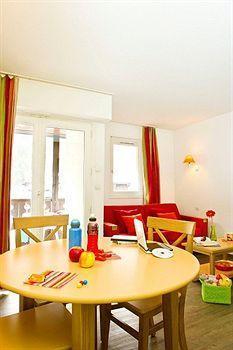 Pierre & Le Chamois Blanc Aparthotel 3*