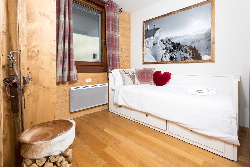 Le Paradis 8 - Year * Chamonix