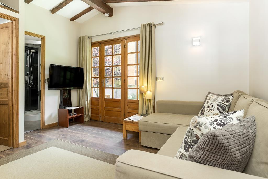 Apartment Mazot Loppe - A Cosy Central Chamonix Hideaway *