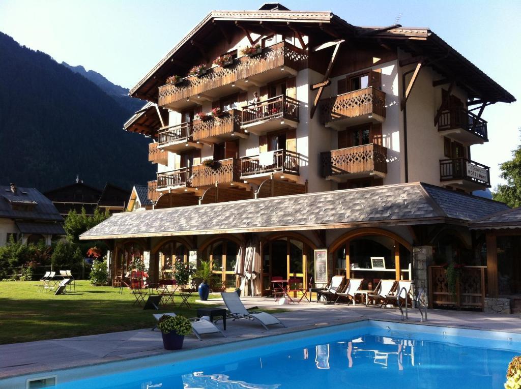 Oustalet Hotel 3*