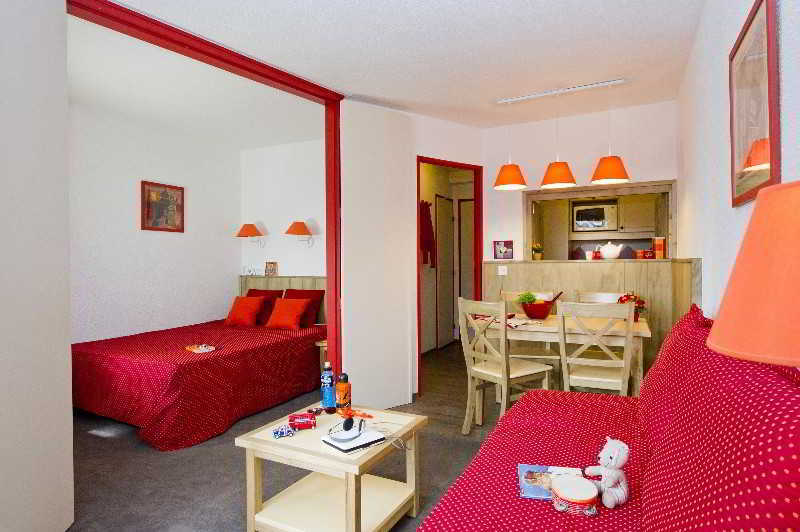 Aparthotel Pierre & Le Chamois Blanc 3*