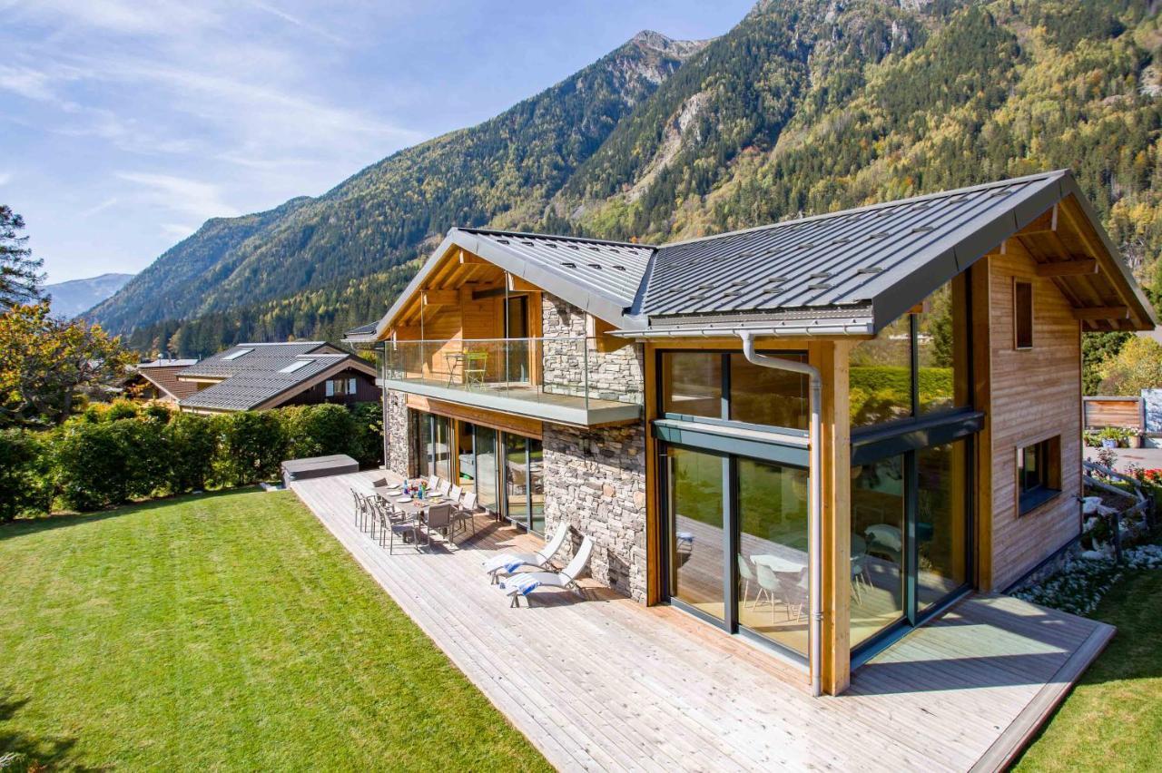 Chalet Montana- Year *
