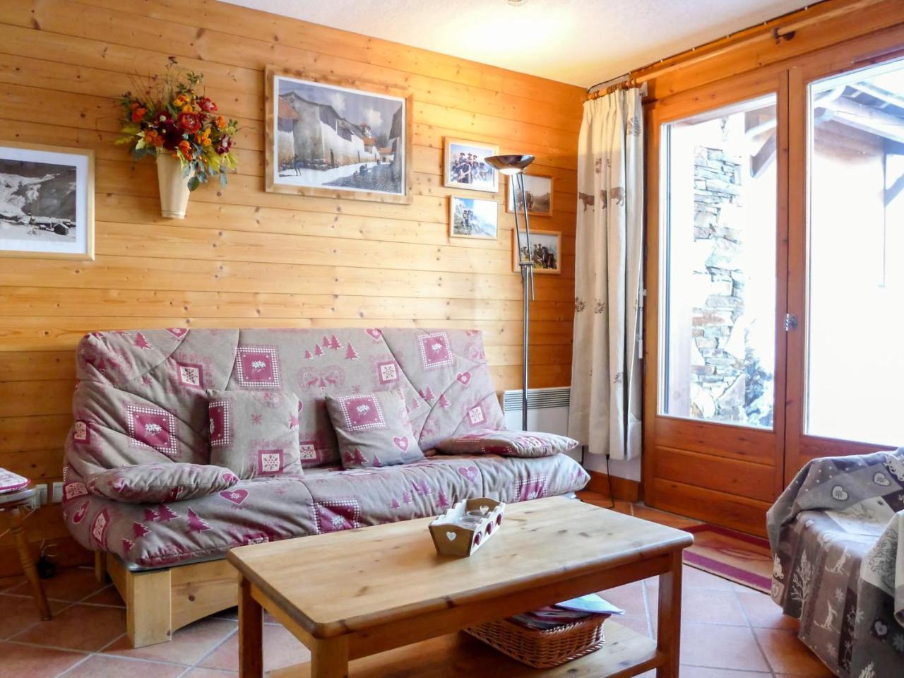 Apartment Le Plan Des Reines By Interhome Chamonix