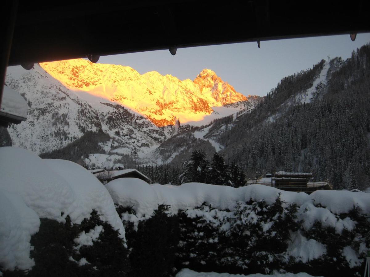 Pyrene Mont-blanc *