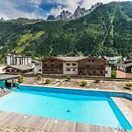 Apartment Beausite - Alpes Travel - Central Chamonix - Sleeps 2-4