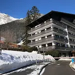 Snow Rabbit Lodge