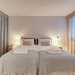 Chalets Safari - Central Chamonix - Sleeps 6 Or Sleeps 10