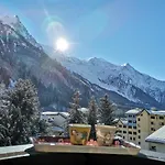 Studio Face Au Mont-Blanc