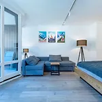 Charming Studio With Balcony And View In Chamonix