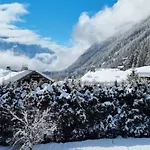 Charming Apt With Swimming Pool In Argentiere