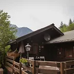 Chalet De L\'Ours