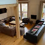 Chalet Of 235 M2 With Balcony Garden In Chamonix