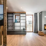 Chalet Herzog Argentiere Chamonix - By Emerald Stay