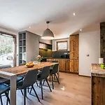 Chalet Badi Argentiere Chamonix - By Emerald Stay