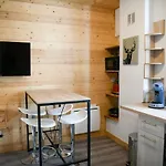 Coniferes Furnished Flat