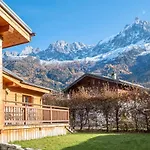 Family Cottage With Balcony In Chamonix