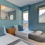 Apartment Fermes Du Montenvers B2- Alpes Travel - Central Chamonix