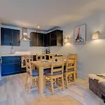 Apartment Fermes Du Montenvers B2- Alpes Travel - Central Chamonix