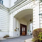 Majestic Alpin - A Luxurious Apartment With A Nordic Feel