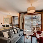 Apartment Le Paradis 2 - Alpes Travel - Central Chamonix