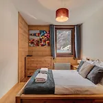 Apartment Le Paradis 2 - Alpes Travel - Central Chamonix